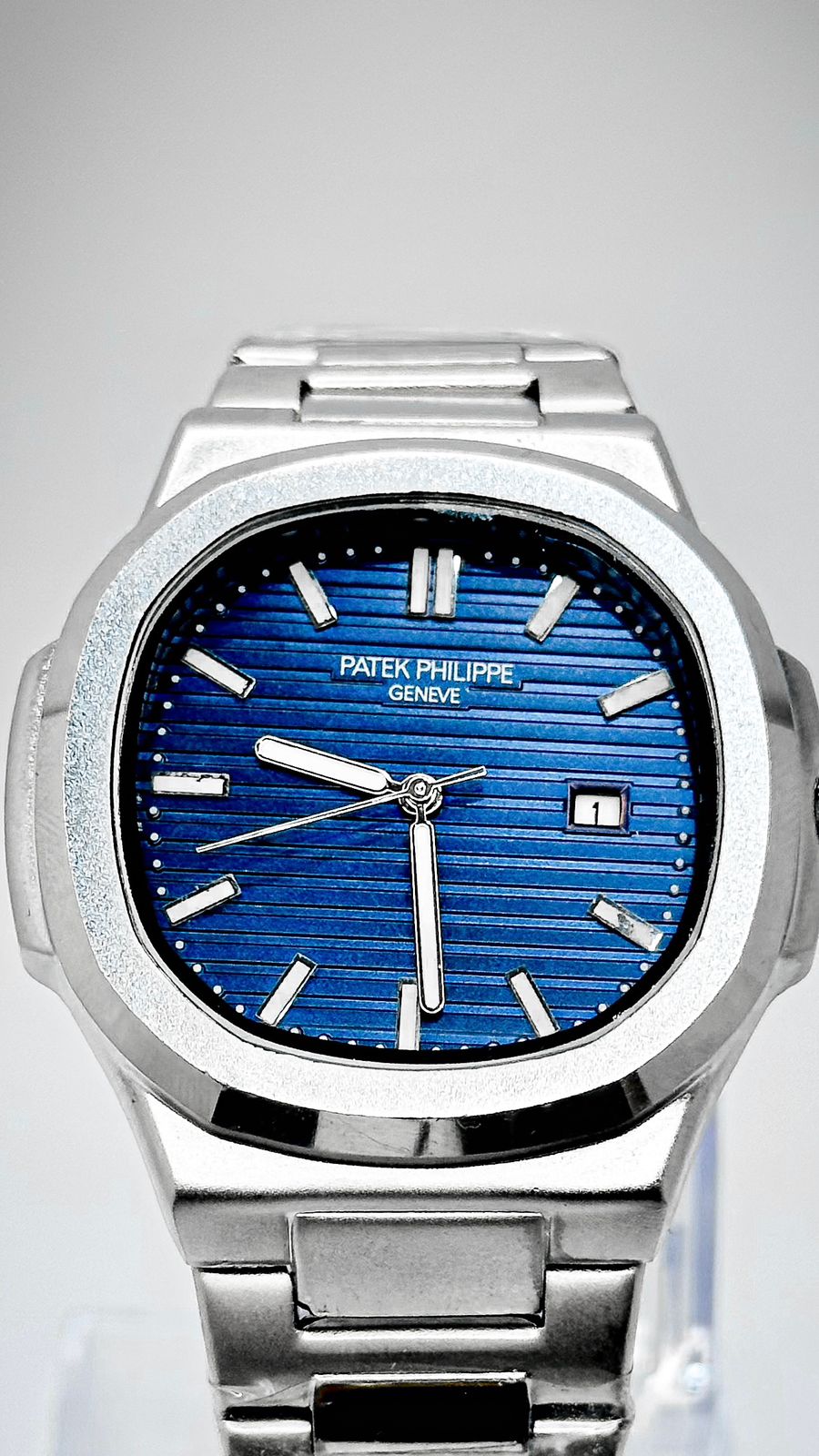 Patek Philippe Nautilus Ref. 5711 – Luxury Redefined